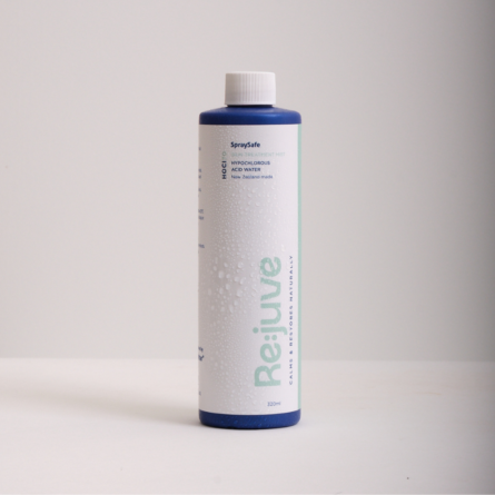 Image shows re:juve HOCL hypochlorous acid spray by SpraySafe in 320ml